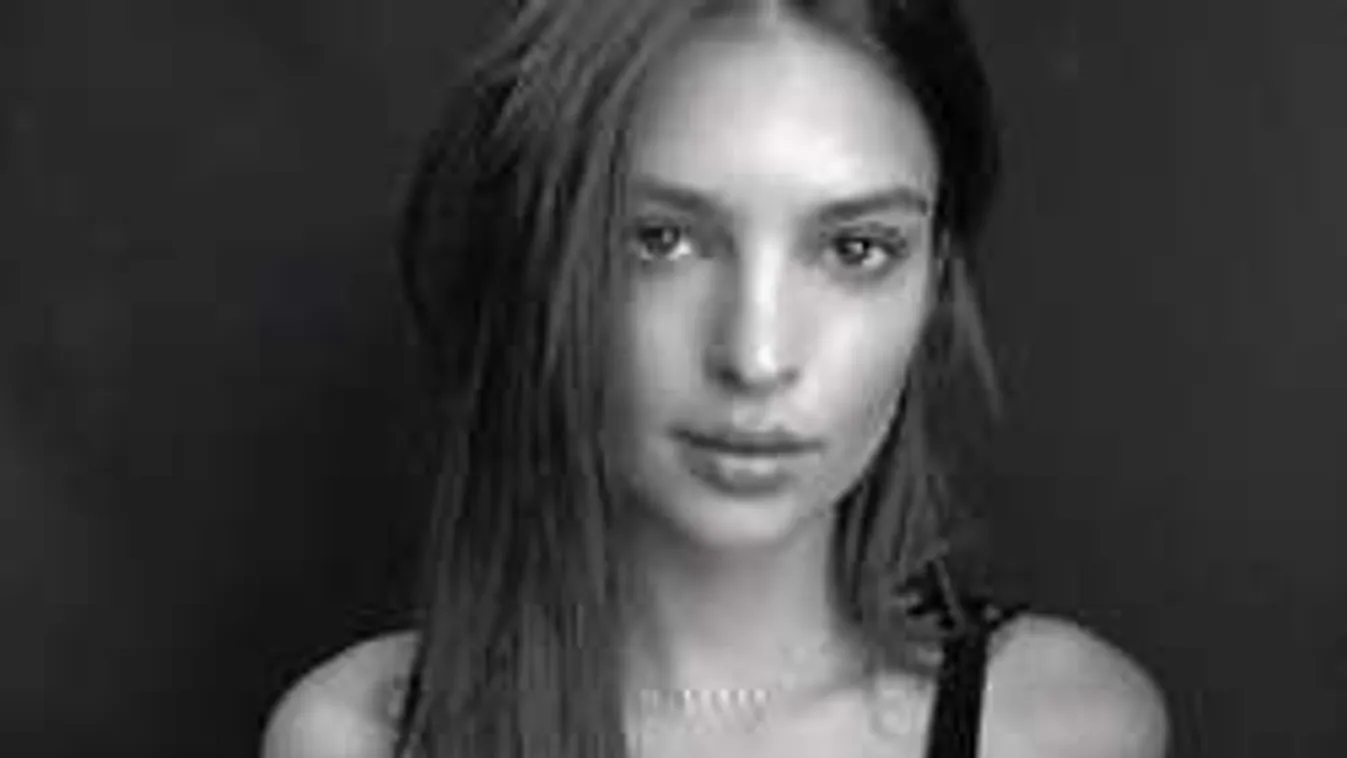 Nem nyugszik a kebelkirálynő, elképesztő fotókkal hódít