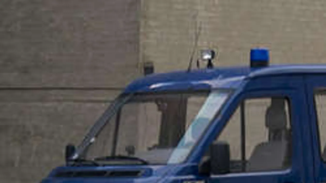 A menekültszálló női dolgozóit molesztálták a fiatalkorú migránsok