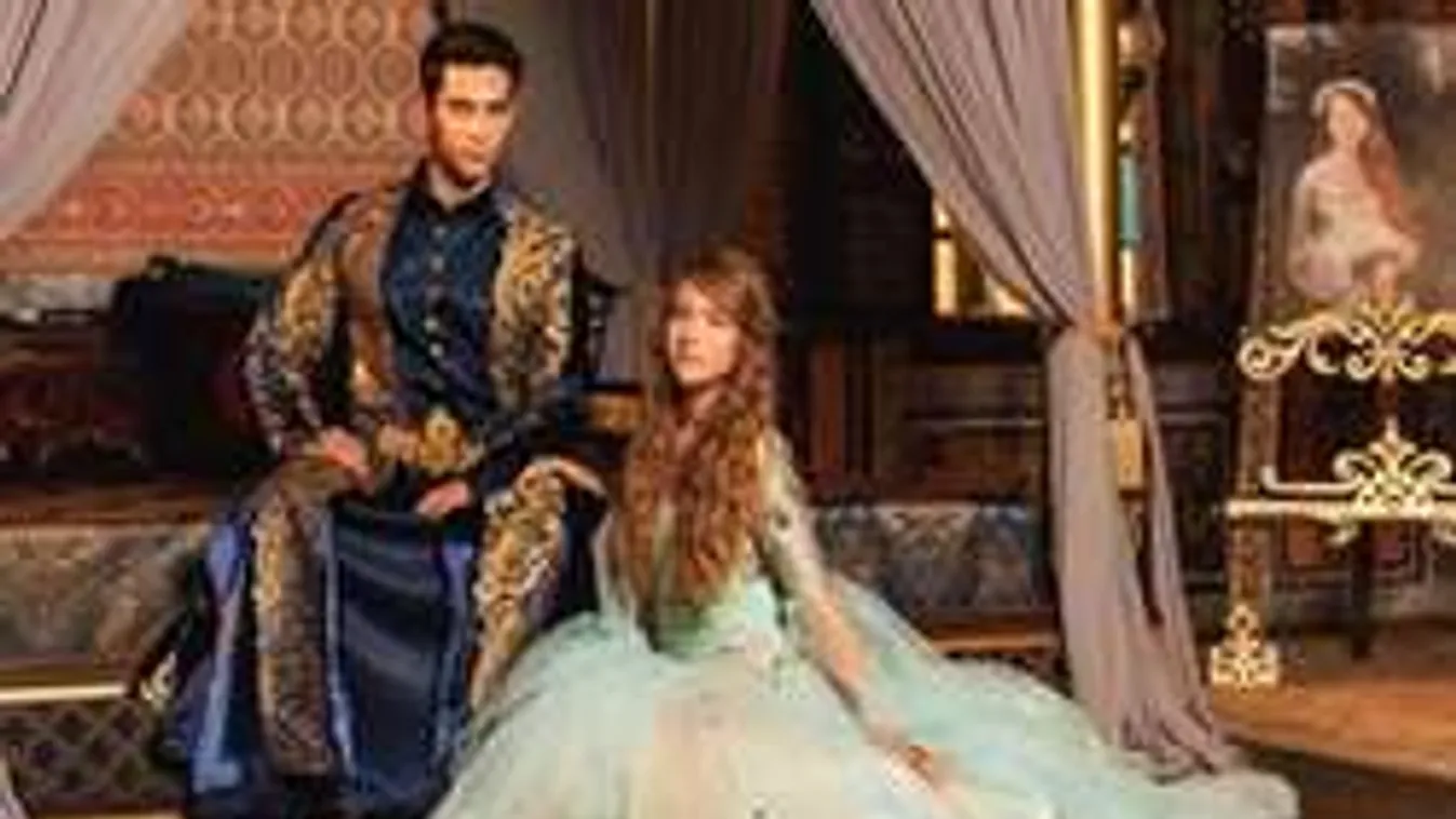 Színésztársával kapták lencsevégre a Szultána gyönyörű színésznőjét!