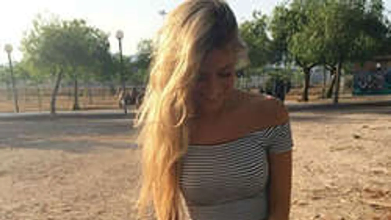 Kibuggyanó mellekkel támad a csodatini barátnője