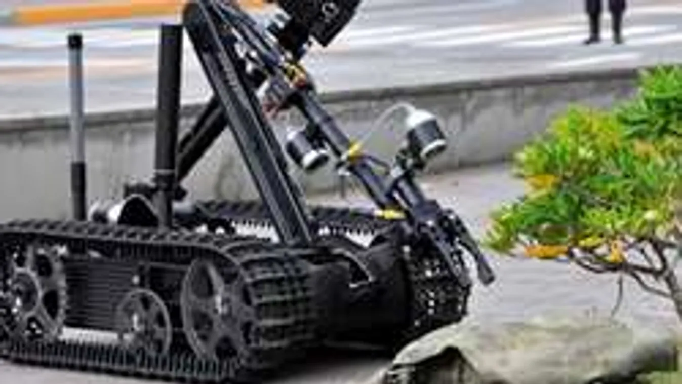 Bombák tucatjait robbanthatják terroristák magyarországi SIM-kártáyákkal