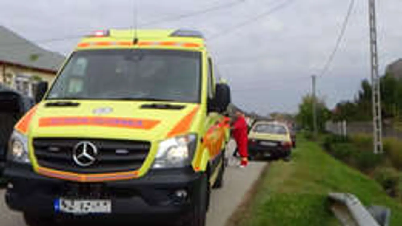 Diákok karamboloztak Sényőnél