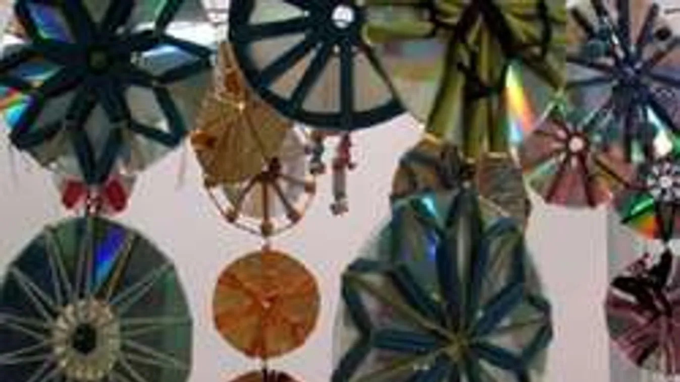 Hegyekben áll otthon a megunt CD-lemez? Ne dobd ki, mert kincset ér!