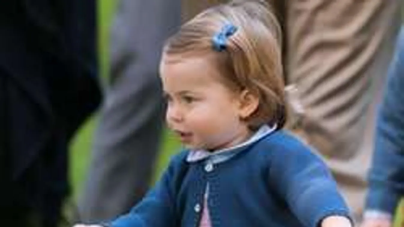 Meglepő fotók Charlotte hercegnőről! Miért nem hasonlít szüleire?