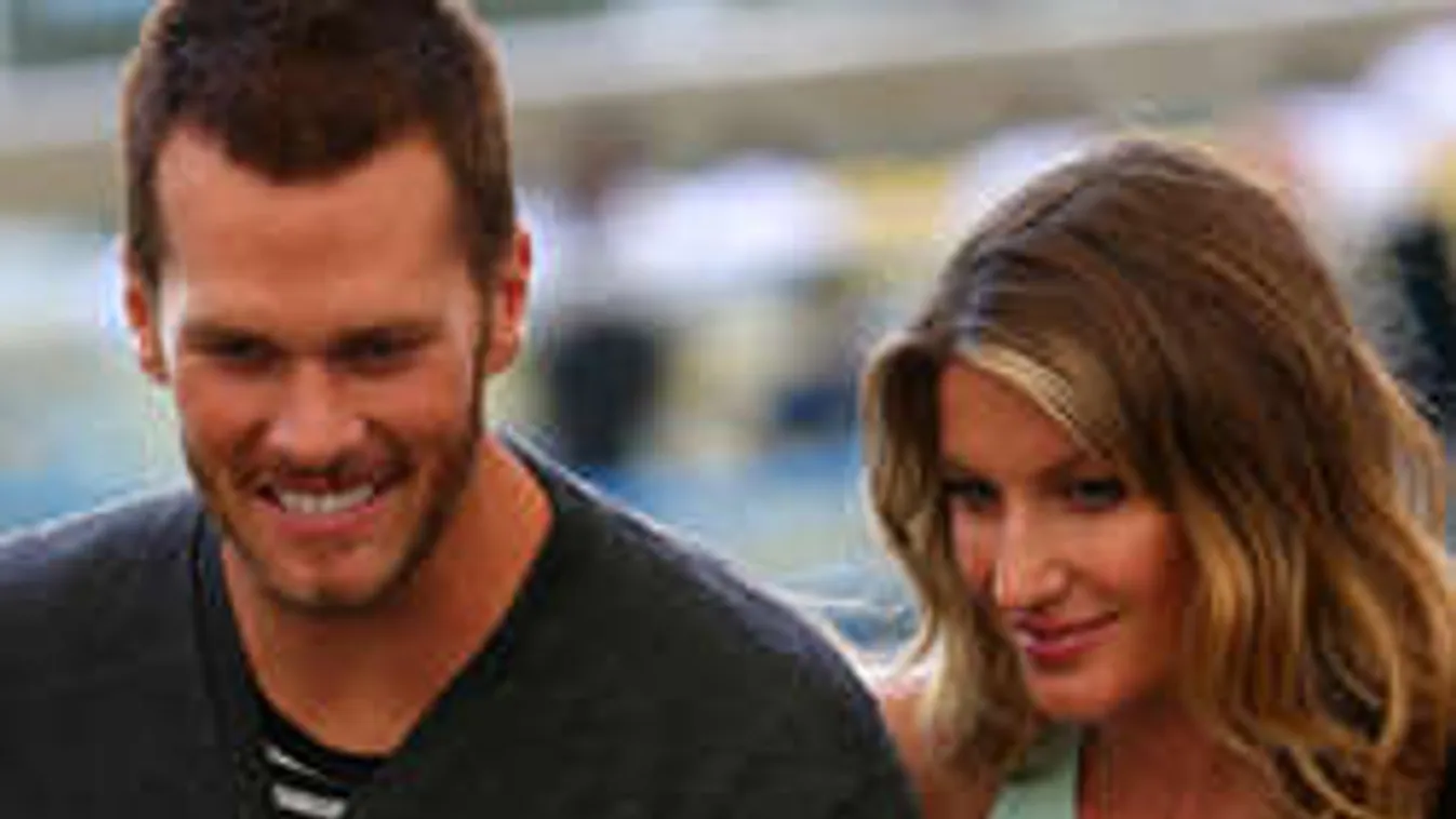 Miliókkal harcol a mellrák ellen a focisztár