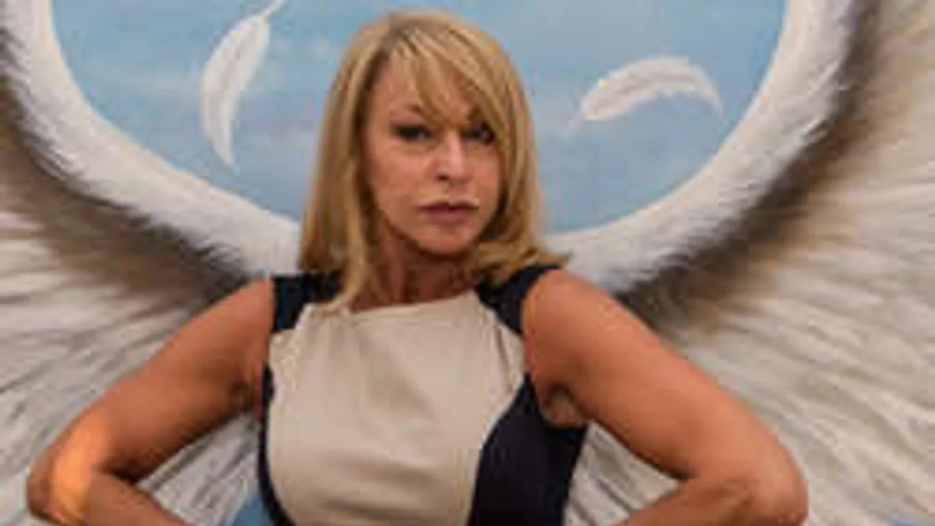 Könnyeivel küszködve mesélt édesapjáról Ungár Anikó