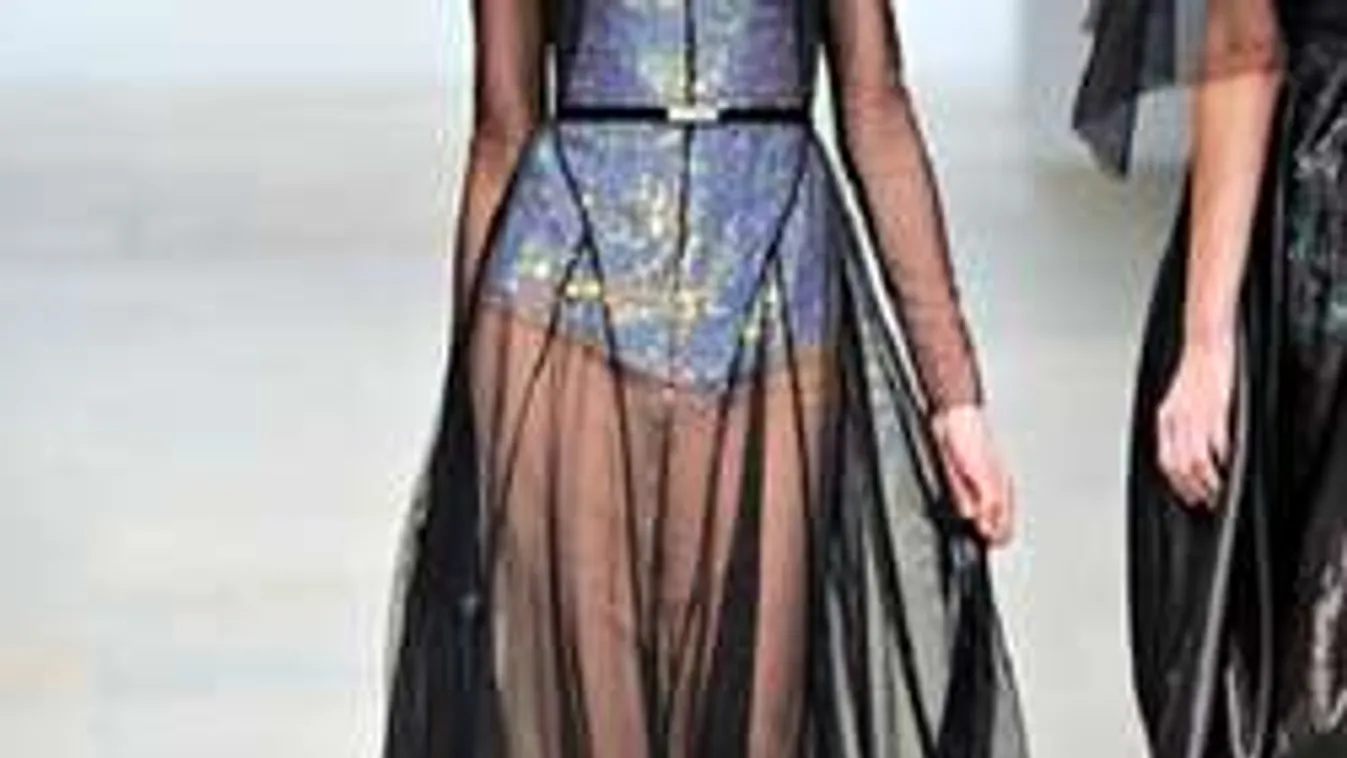 Így mutasd a bugyidat, ettől őrülnek meg most a férfiak!