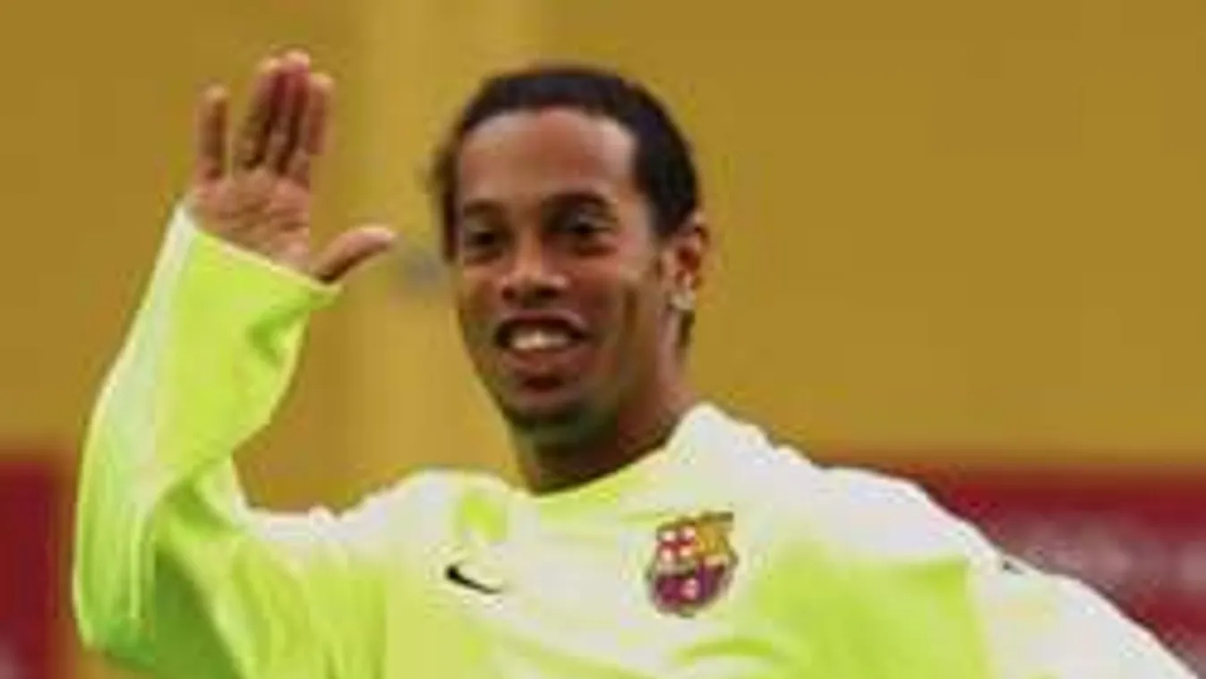 Breaking: Világbajnok focista landolt Budapesten