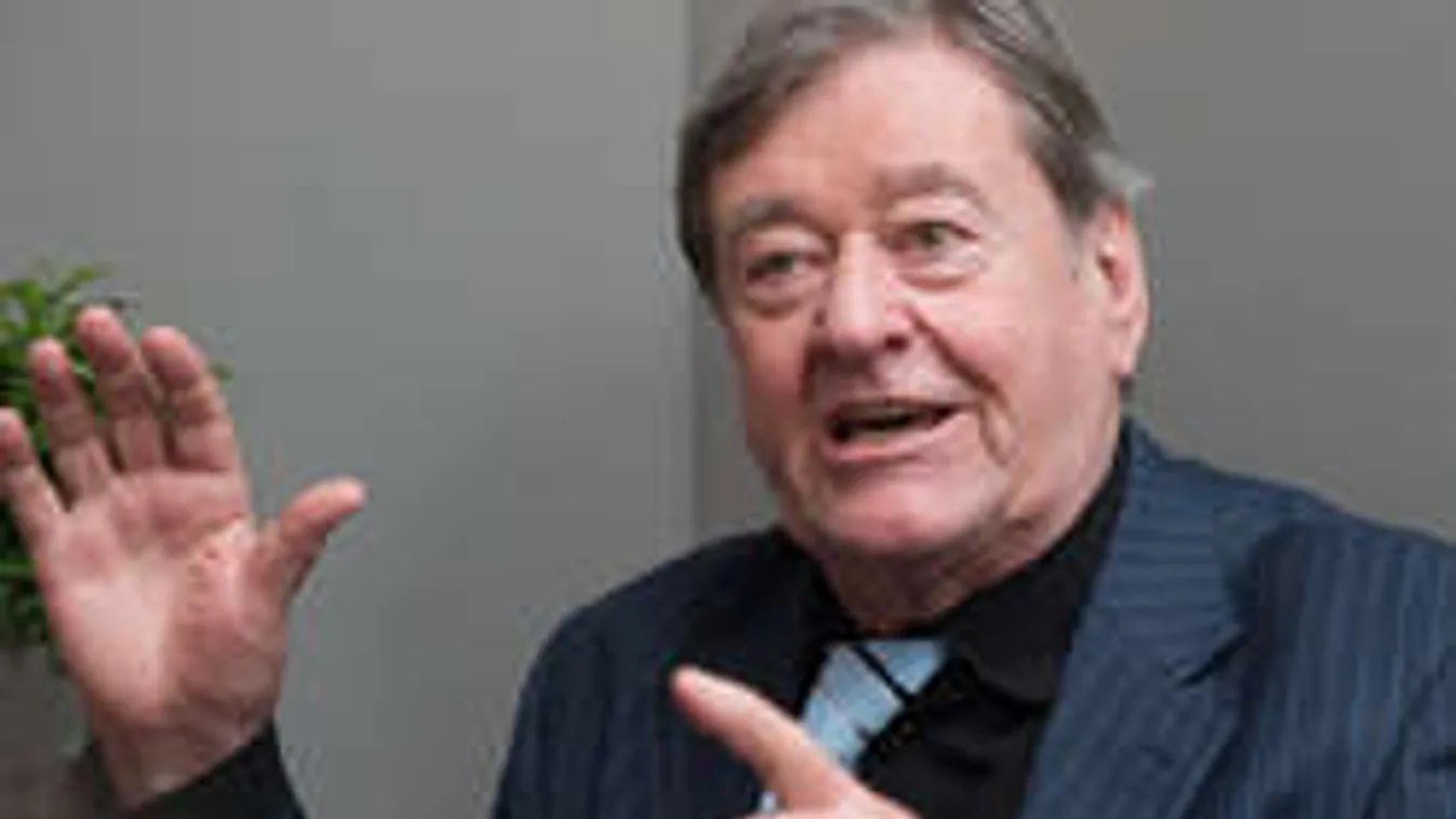 Kínos: Ezért kellett megváltoztatnia a nevét Koós Jánosnak!