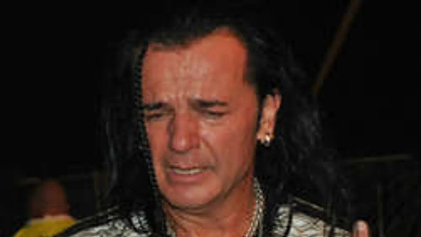 Friss: Kirabolták Kozso teaházát