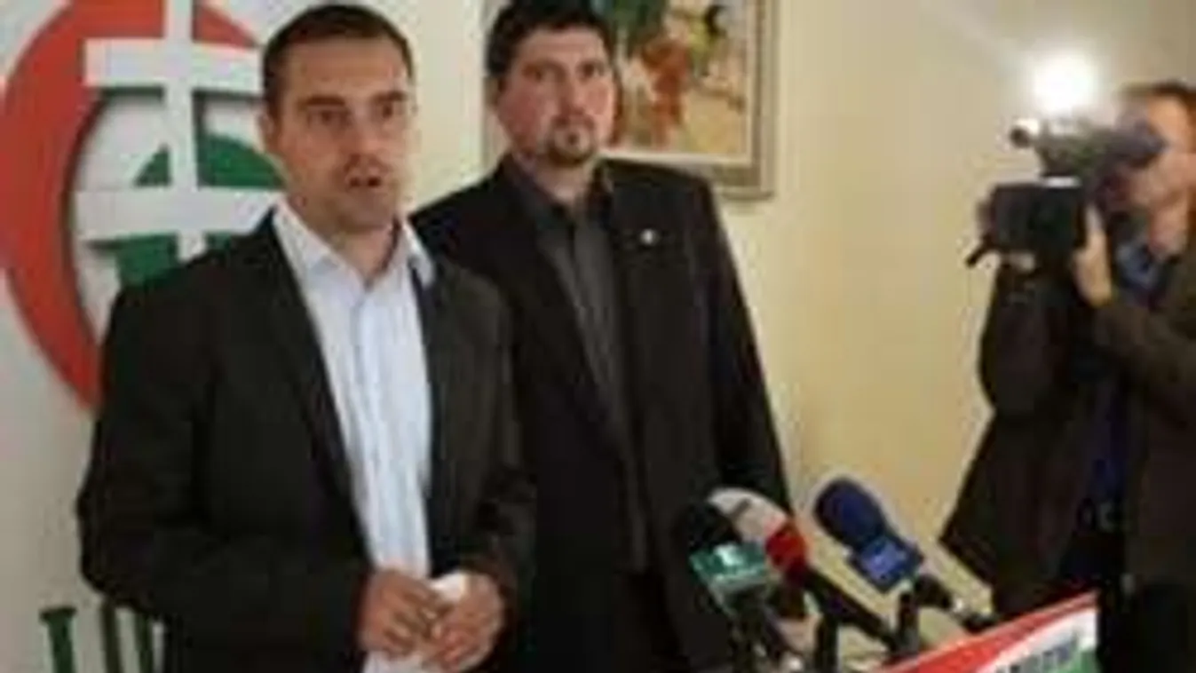 Lemond-e Vona Gábor? Beleragadt a politikába?