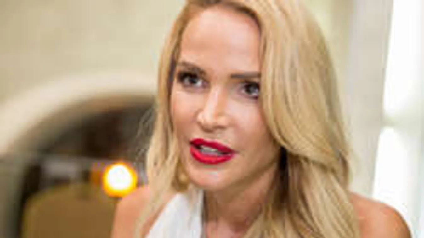 Zimány Linda színésznőként is megállja a helyét