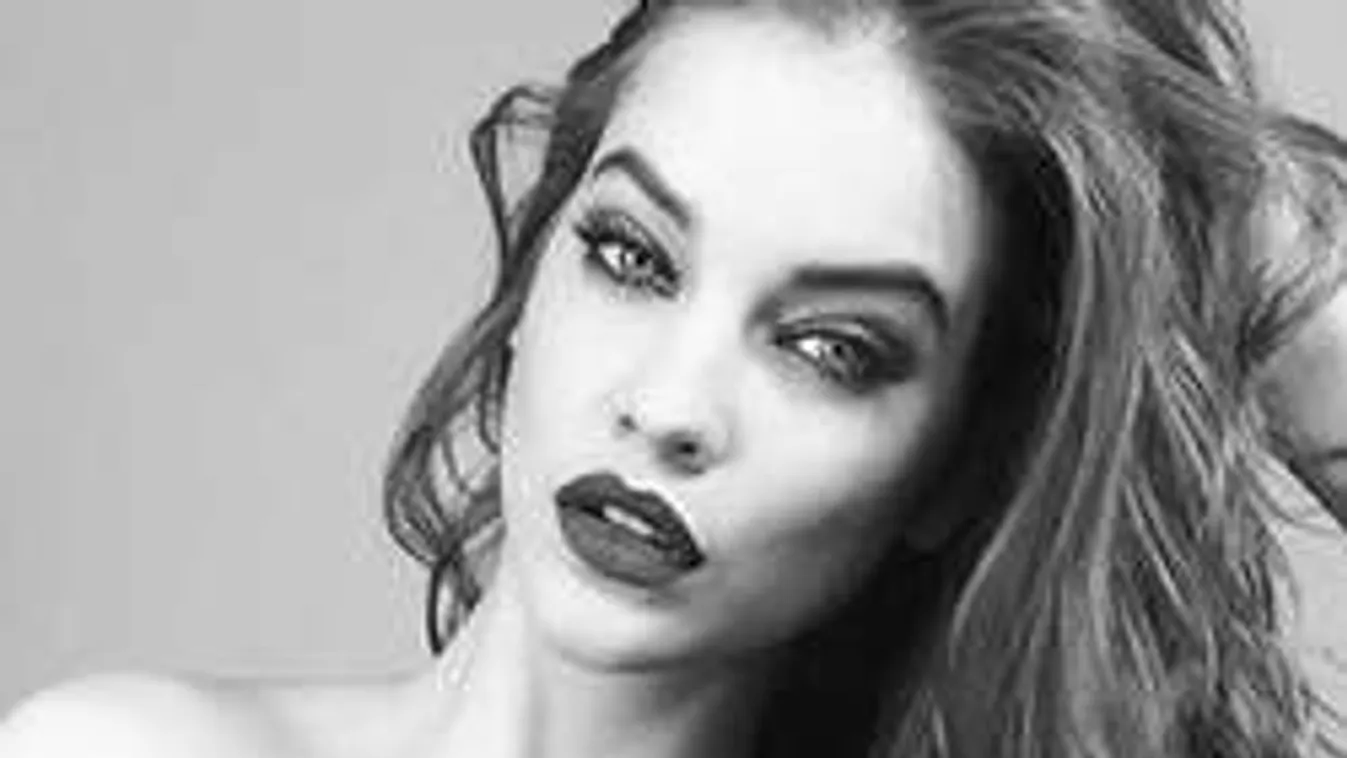 Induljon a munka a szinte teljesen pucér Palvin Barbi új képeivel!