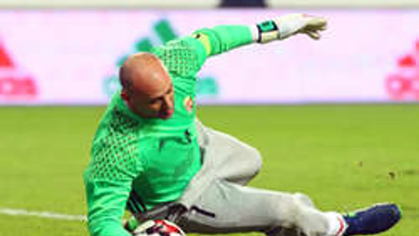 Megszólalt Király Gábor legendás szürke mackónadrágja