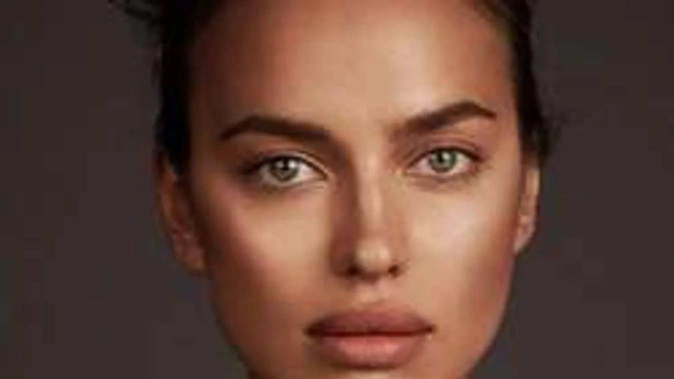 Tökéletes melleivel hergeli a férfiakat Ronaldo exe