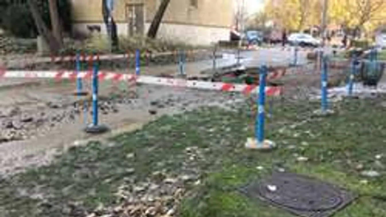 Így néz ki a sárban úszó Békásmegyer az özönvíz után - FOTÓK