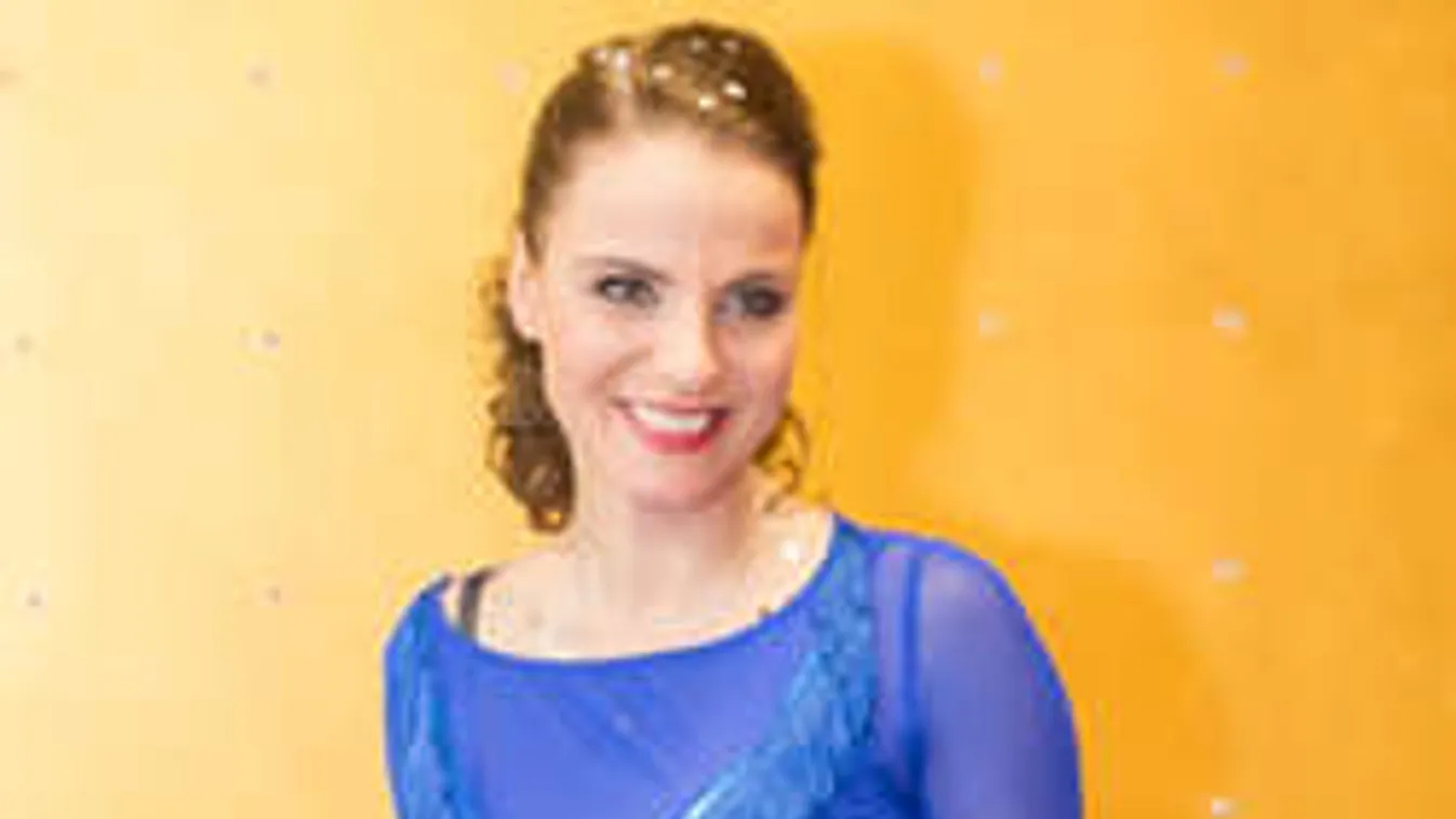 Megtörte a csendet a frissen szült Péter Szabó Szilvia!