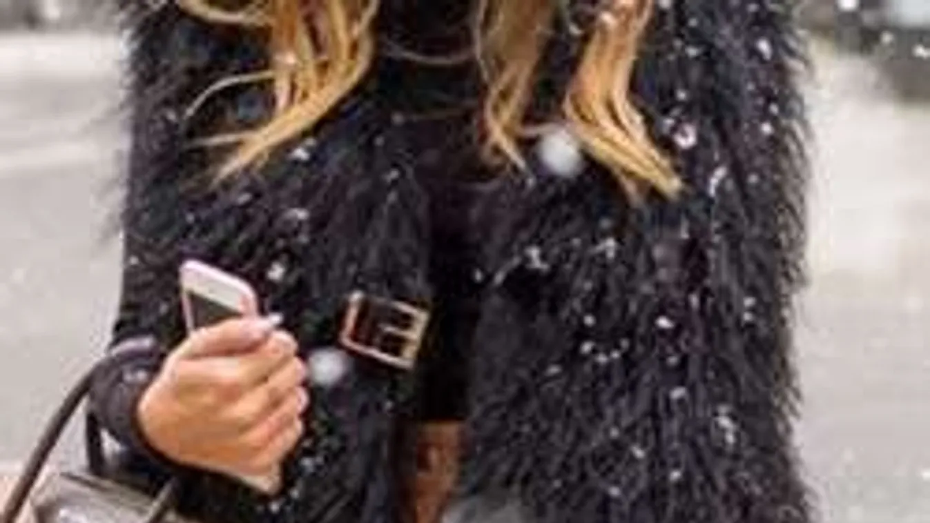 Ilyen kabátot hordj, ha télen is szeretnél miniben járni