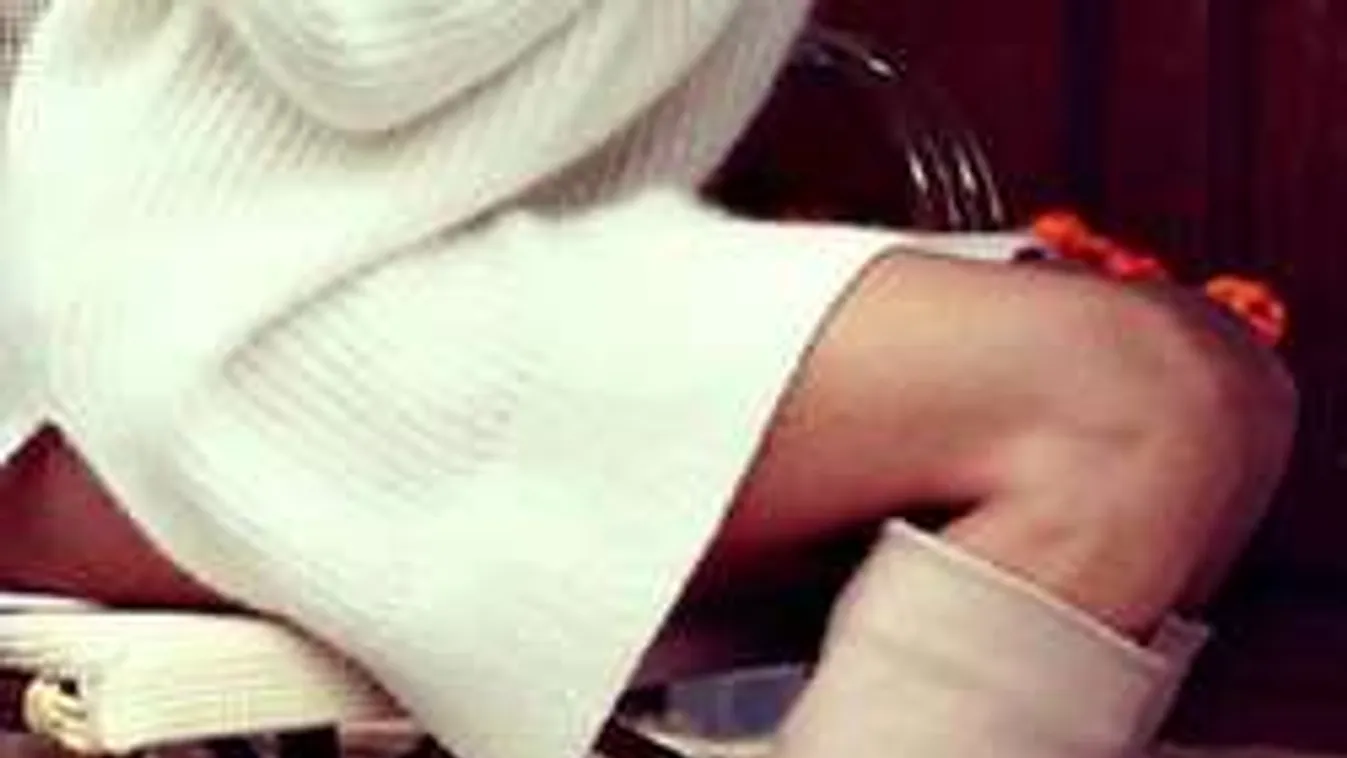 Végre egy téli ruhadarab, amiben minden nő dögös és szexi