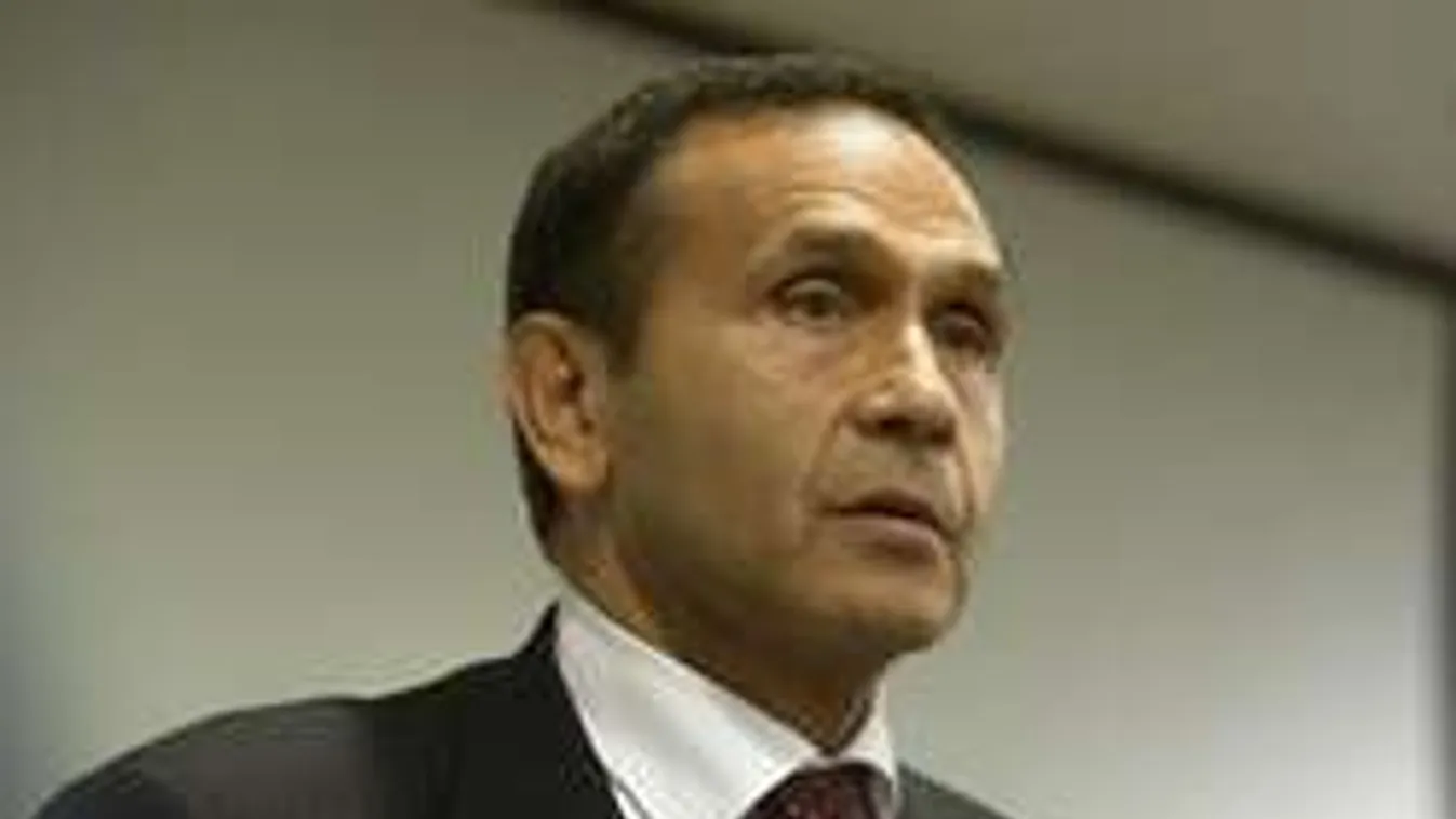 Gyárfás Tamás megunta, pert indít rágalmazásért