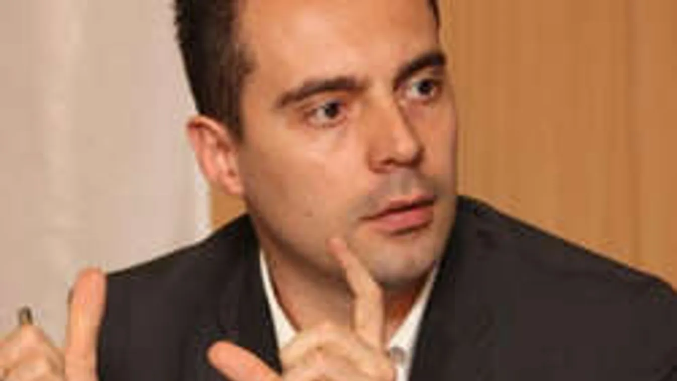 Vona válságstábot állított fel a Terry Black-botrány kezelésére!