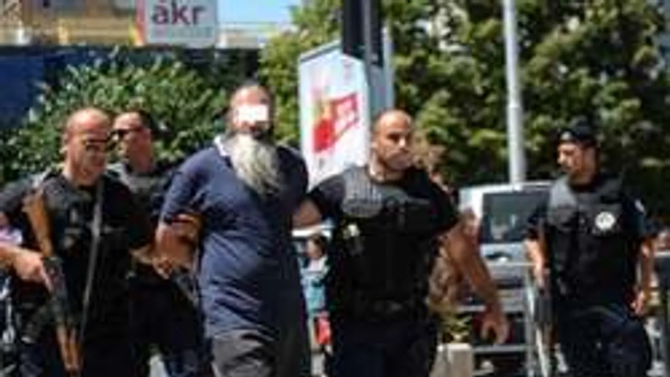 Terrorriadó: veszélyben a hétvégi vb-selejtező