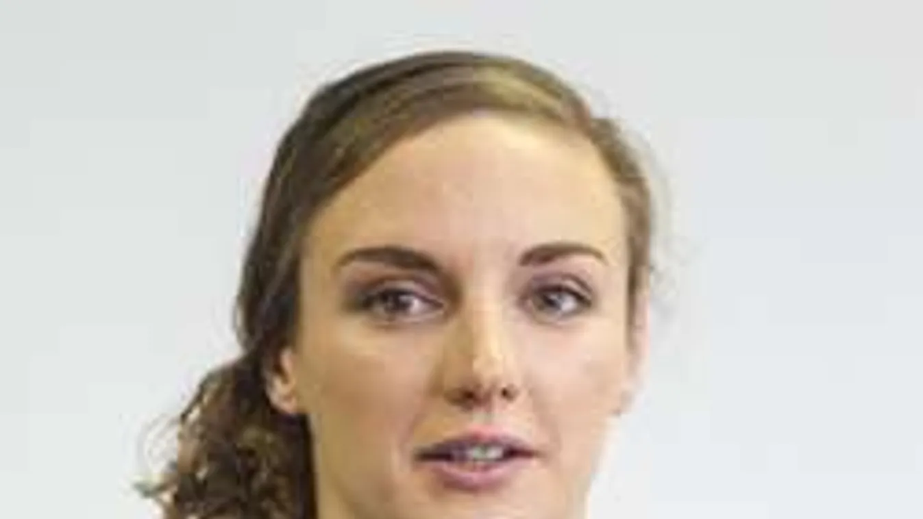 Nem kegyelmeznek az úszók, azonnal mondjon le Gyárfás Tamás