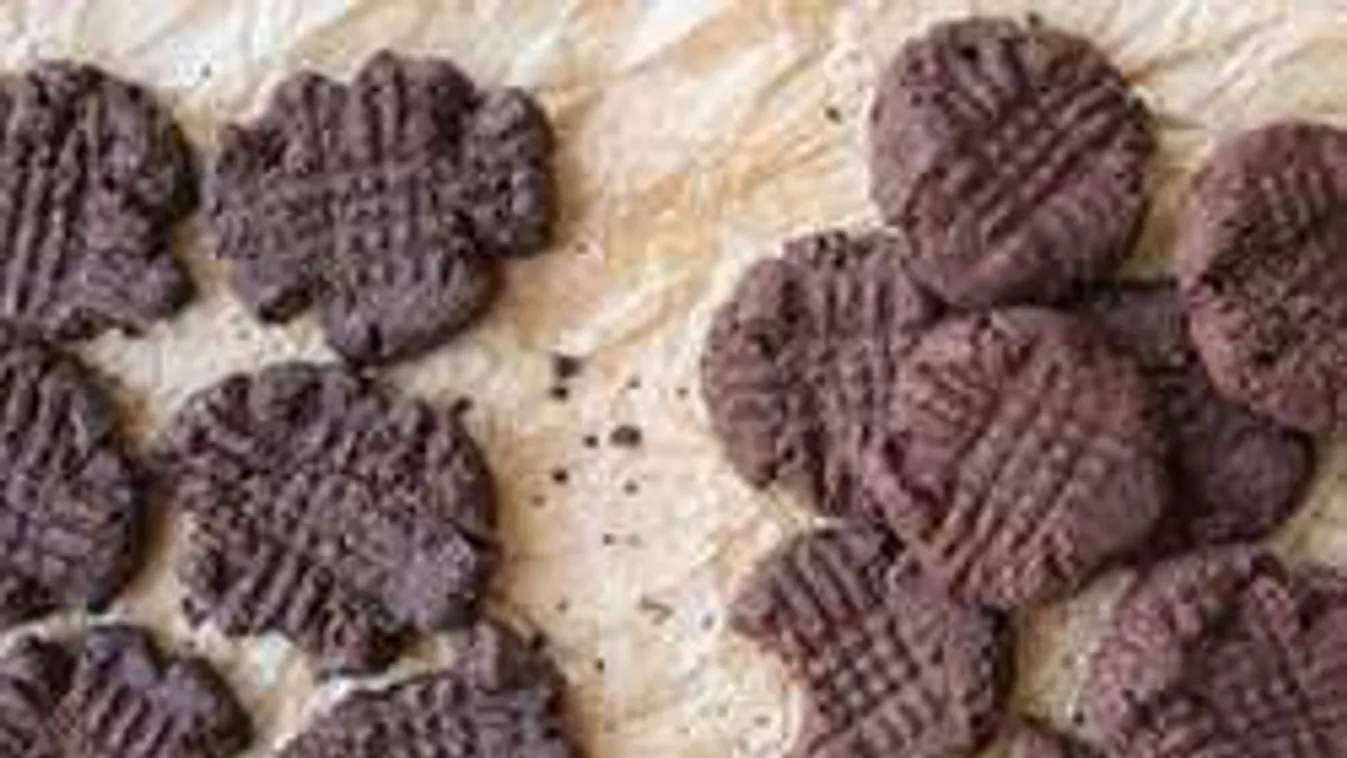 Büntetlen nassolás: a legegyszerűbb csokis keksz cukor és liszt nélkül