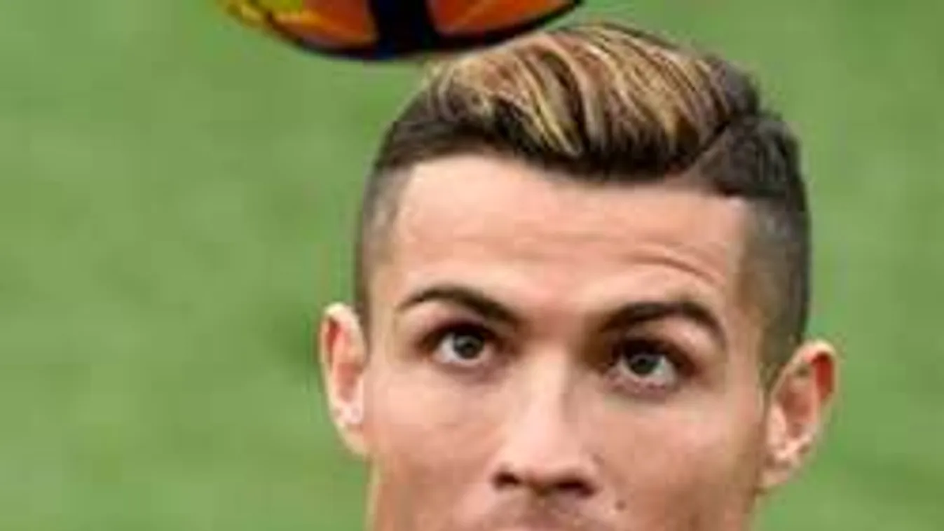 Cristiano Ronaldo hajat festetett. Messit utánozza?