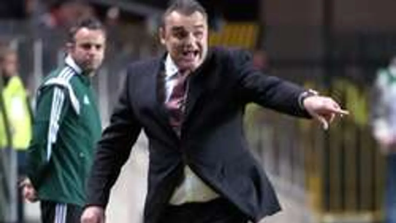 Pintér Attila Fradi-indulót énekelt