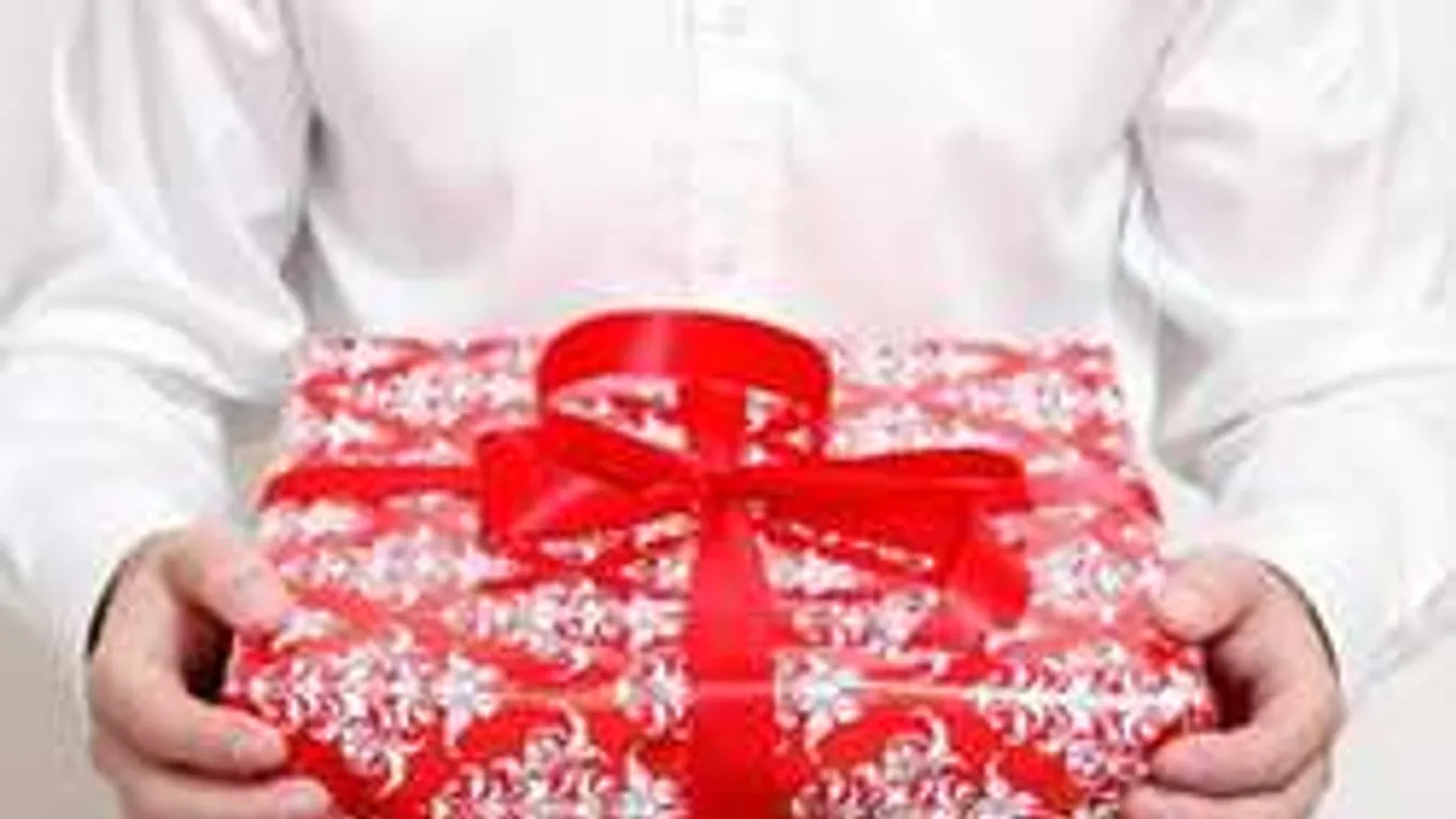 Most kiderül, hogy melyik ajándékot utálják a nők, és melyiket a férfiak