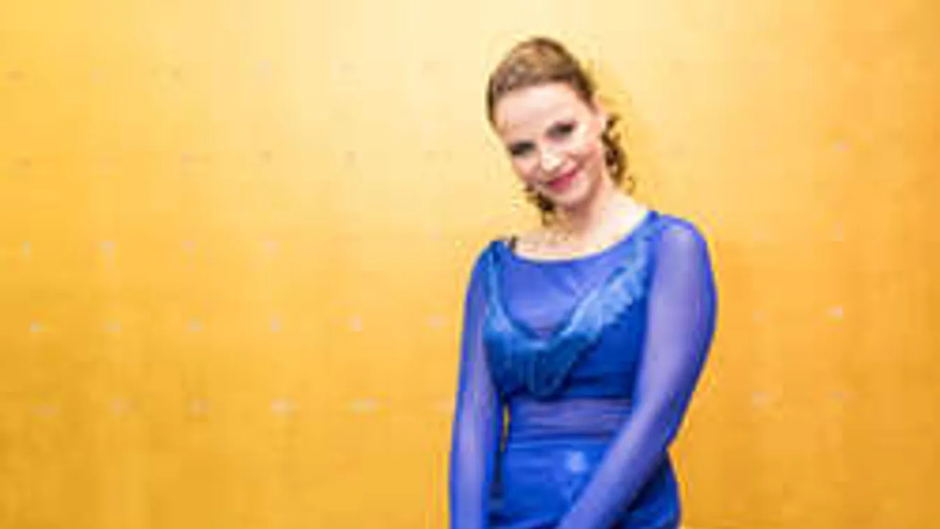 Elképesztő: Így néz ki szülés után Péter Szabó Szilvi teste