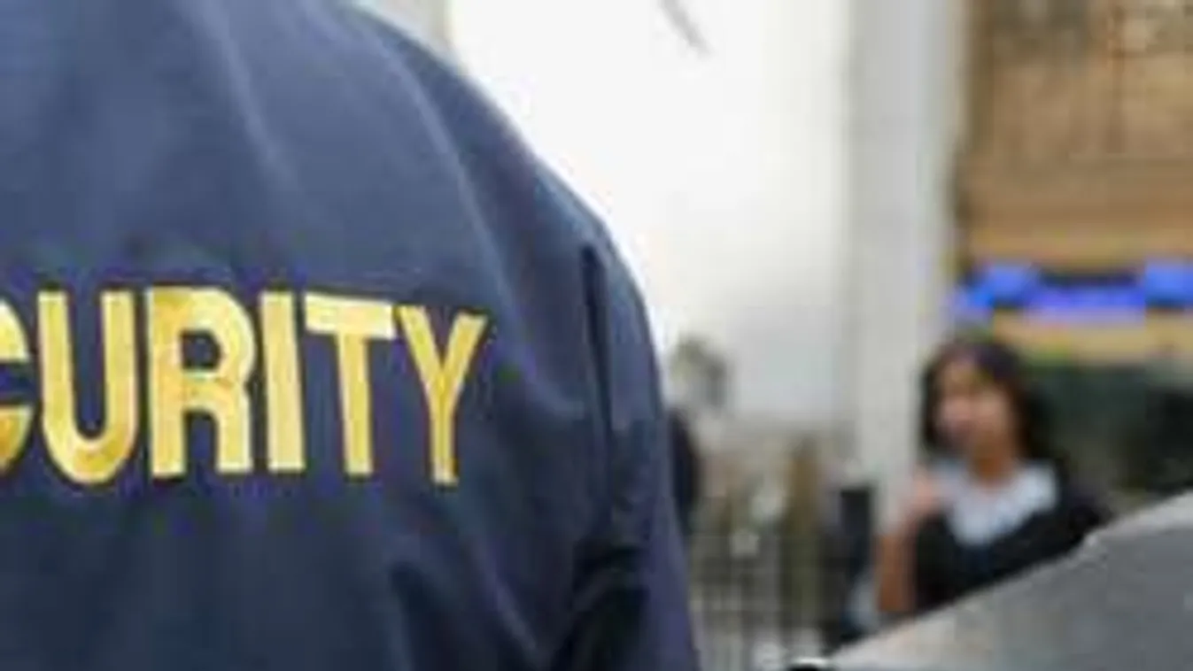 Biztonságiak verték félholtra az afgán migránst