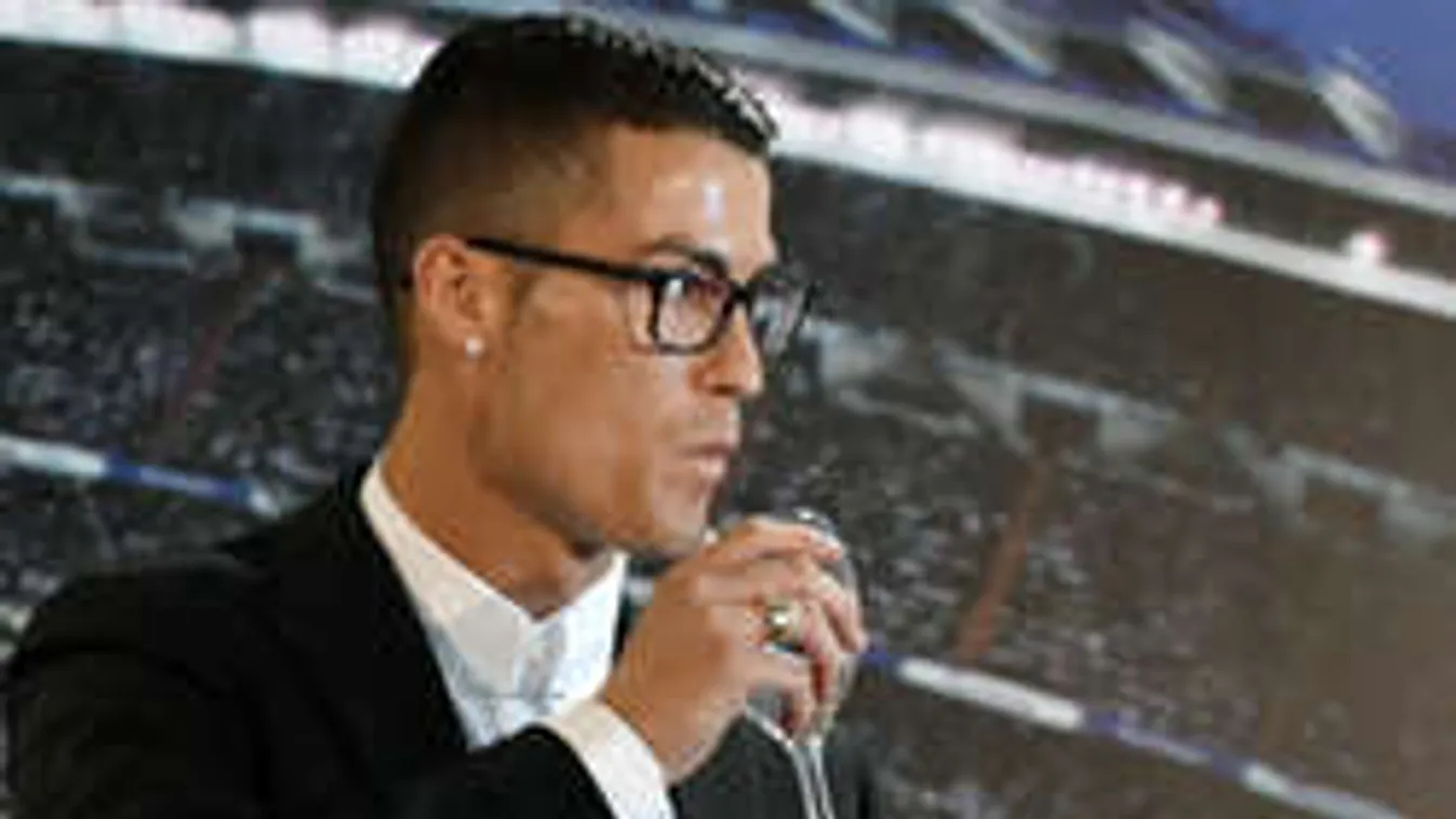 Óriási baki, leleplezték az aranylabdást!