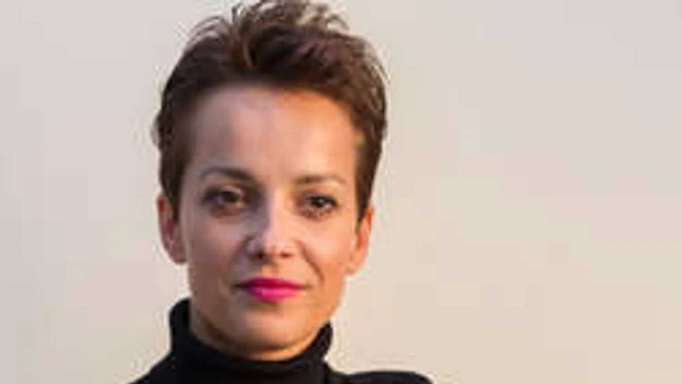 Házas kollégájáért hagyta el gyermeke apját a magyar színésznő