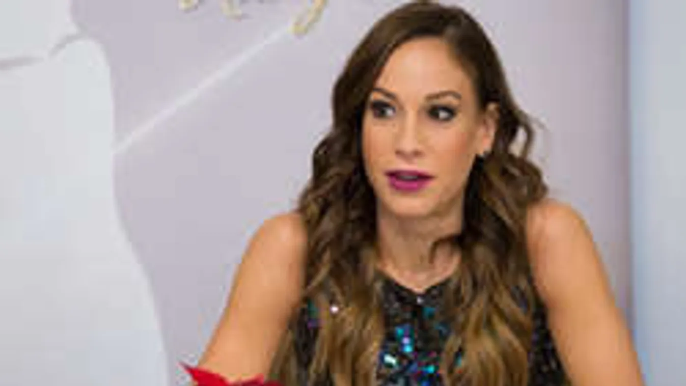 Eláll a szavad Vajna Timi gömbölyű popsijától