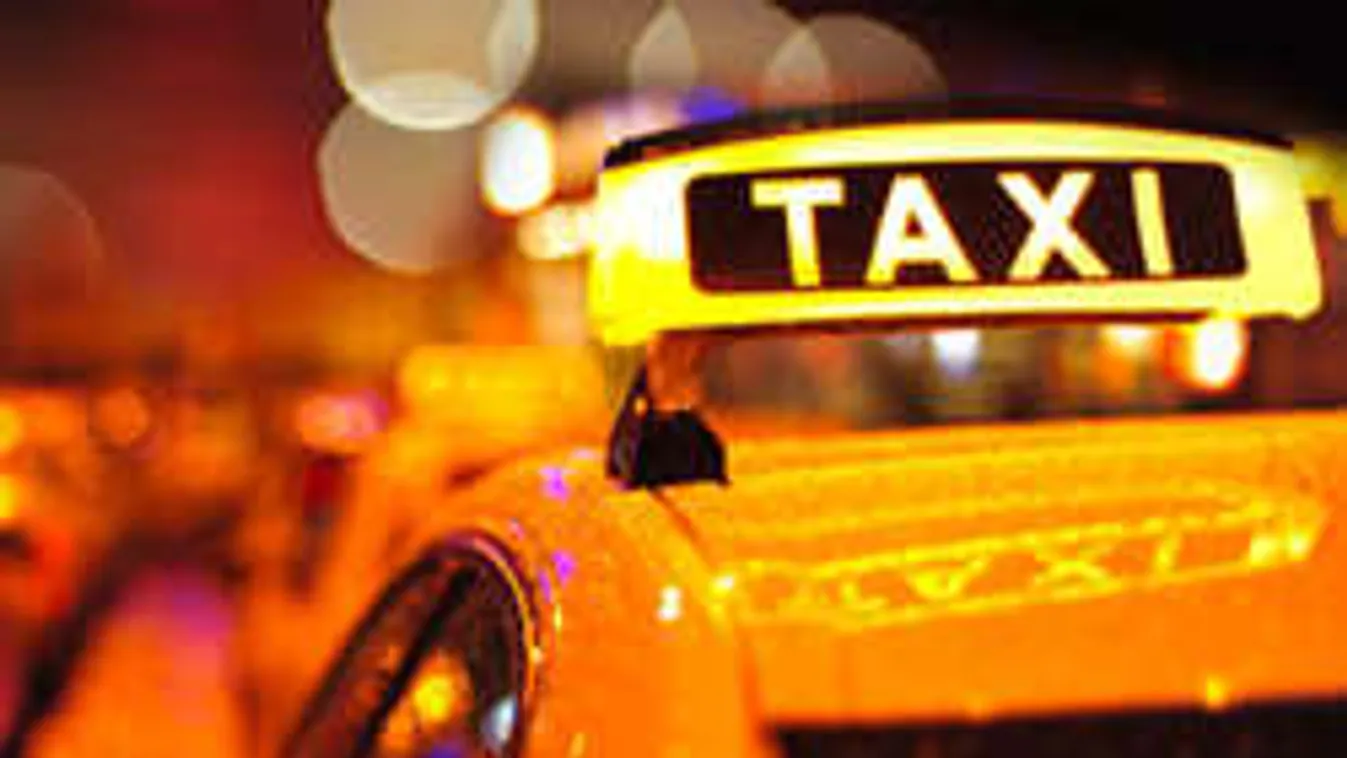 Beteg gyermekeket fuvaroz szüleihez a jótékony magyar taxis szenteste