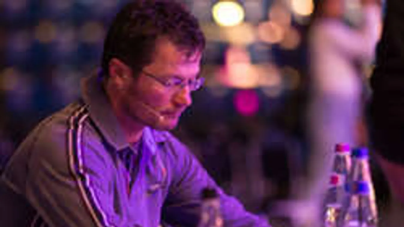 Nagy a baj: Stohl András pszichológus segítségét kérte