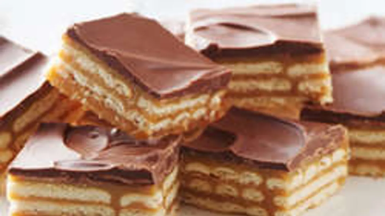 Sütés nélkül készül a mennyei karácsonyi karamellszelet