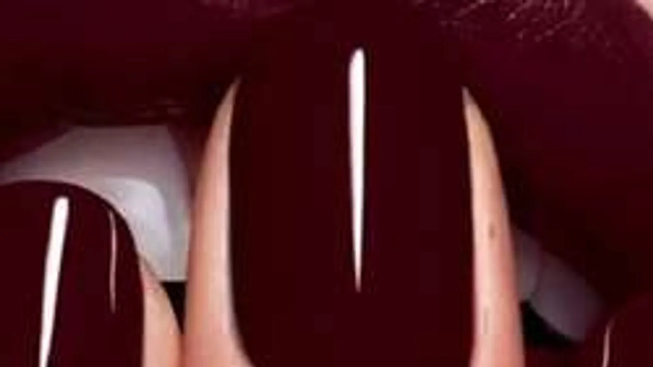 Elképesztő szexi árnyalatokkal robban be a 2017-es körömdivat