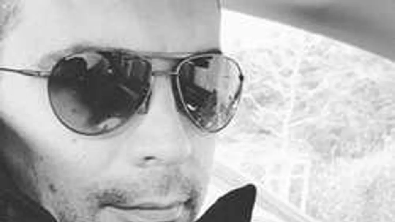 Vonának elege lett a politikából, elment wellnessezni...