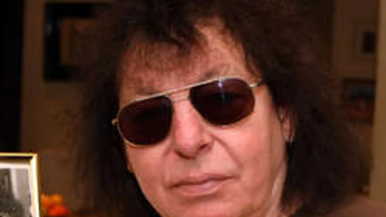 Meglepő dolgot küldött Orbán Viktor Demjén Ferencnek