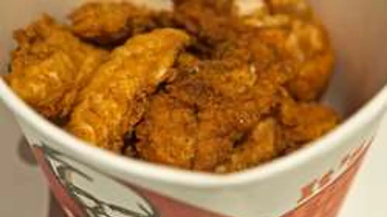 Nem tudtuk, mi hiányzik: Itt a sültcsirke illatú gyertya!