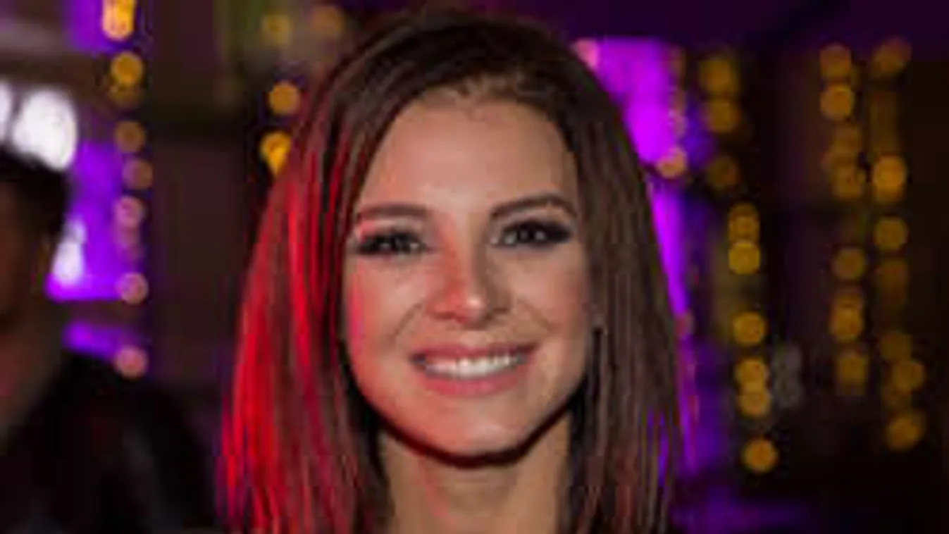 Úristen: Mitől duzzadtak ilyen hatalmasra Sarka Kata mellei?