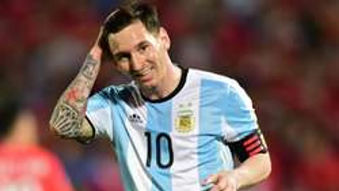 Még 18 perc és Messi is halott: az ő repülőjébe is keveset tankoltak