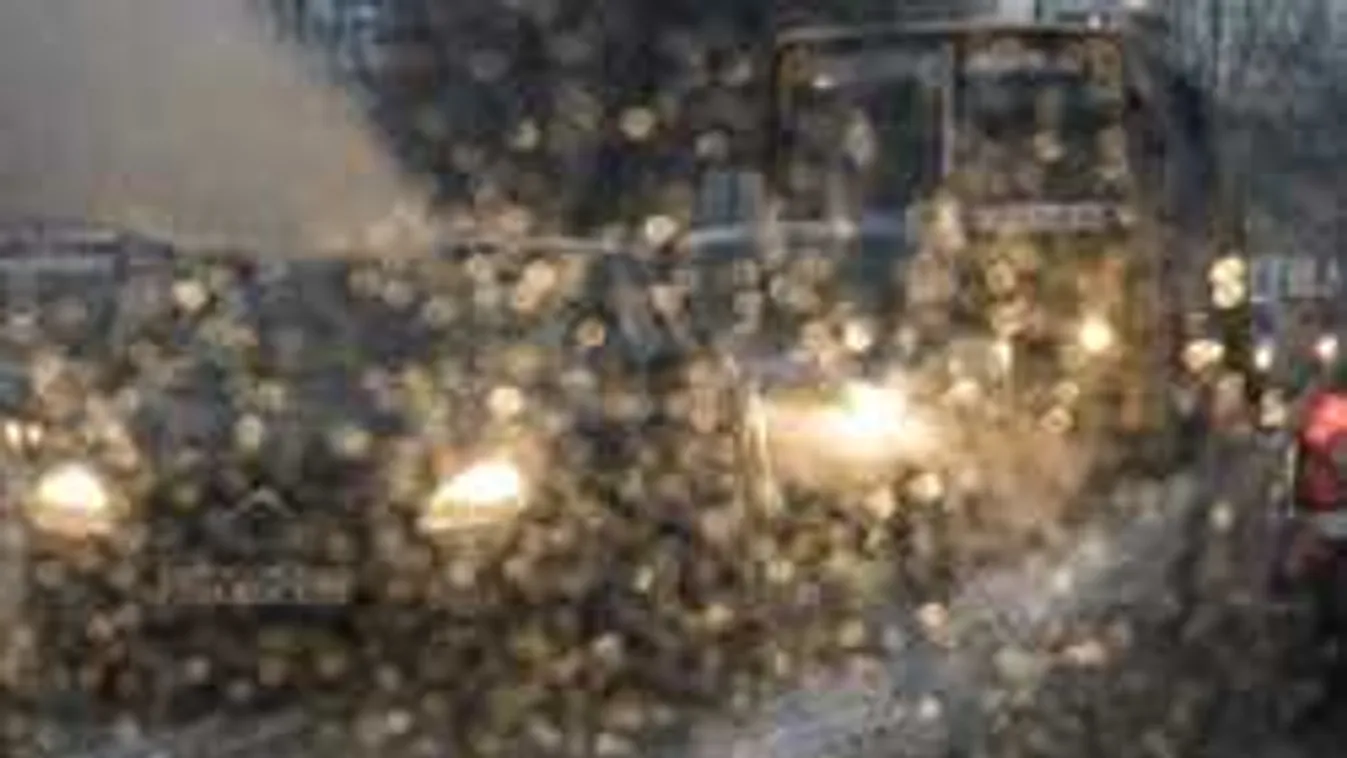 Kiadták a riasztást: brutális vihar mossa el az országot