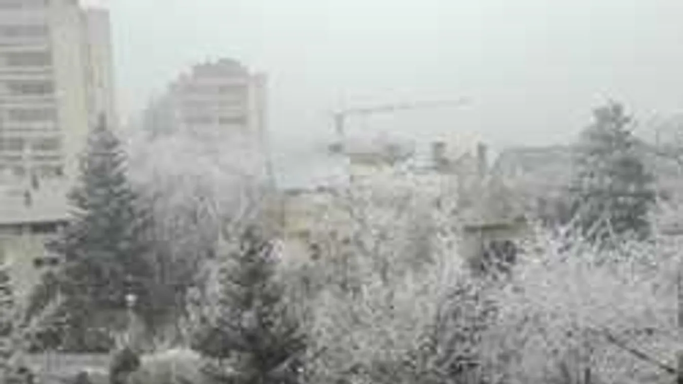 Ez már a meteorológusoknak is sok: brutális idő csap le ránk!