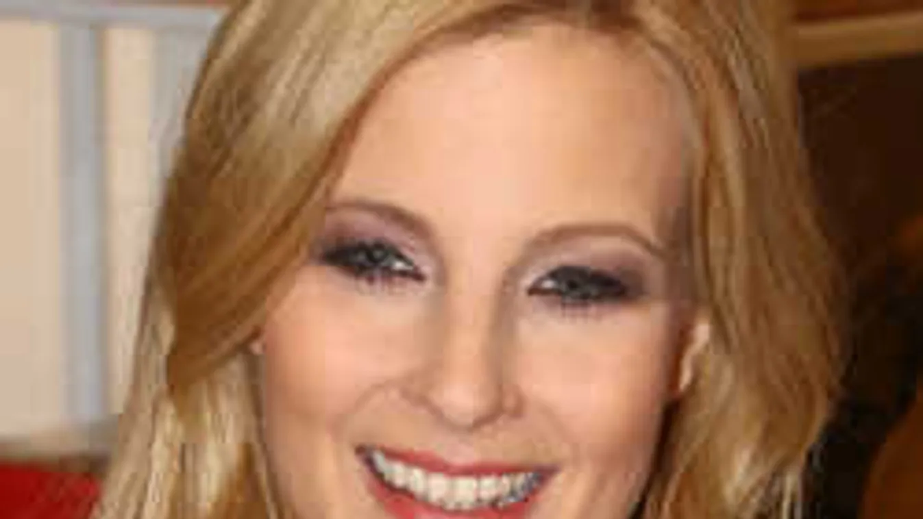 Soha nem vetkőzik fürdőruhára a csinos műsorvezető