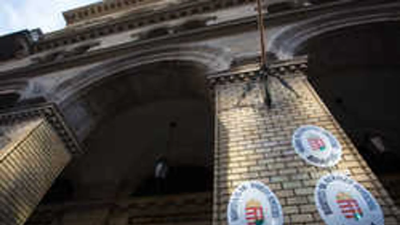 Durva: így úszhatja meg botrányos tettét a pesti szatír