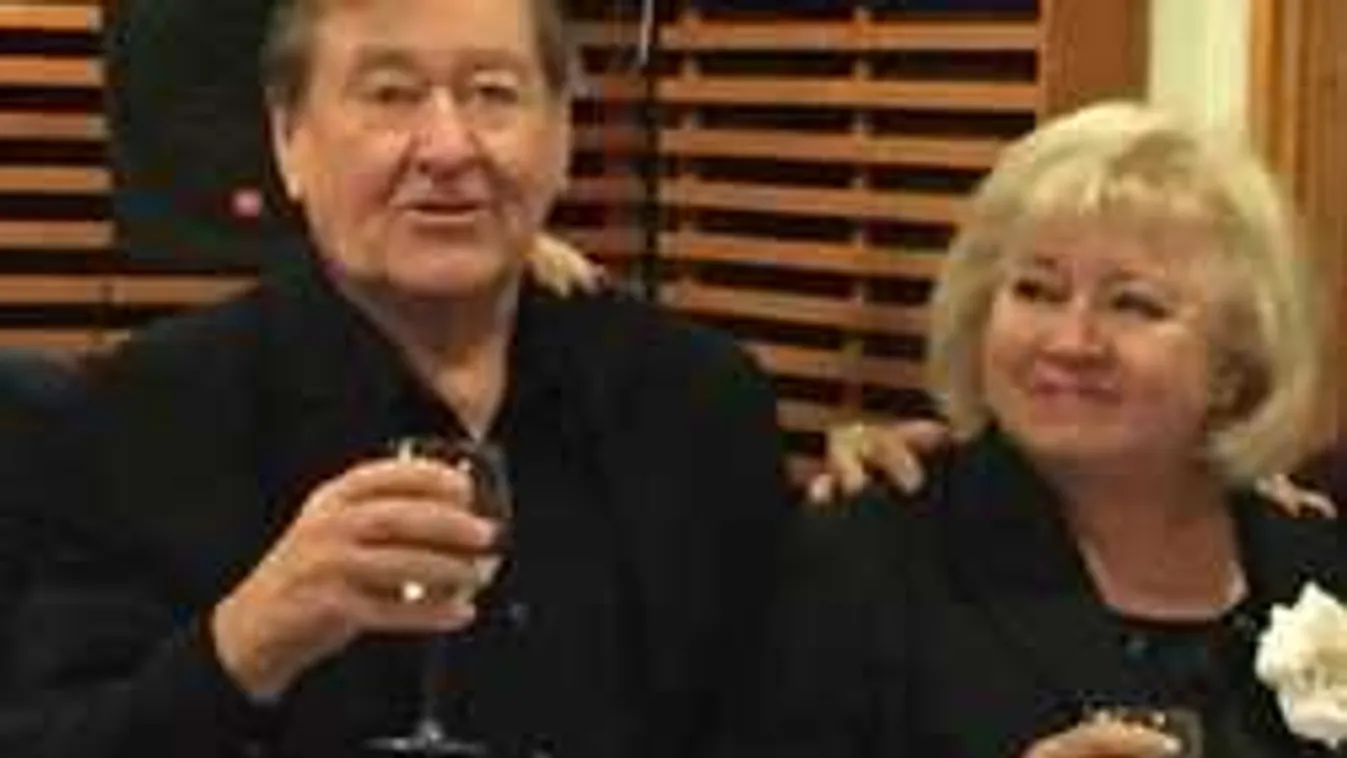 Hoppá: Mitől változott meg ilyen drasztikusan Koós János arca?